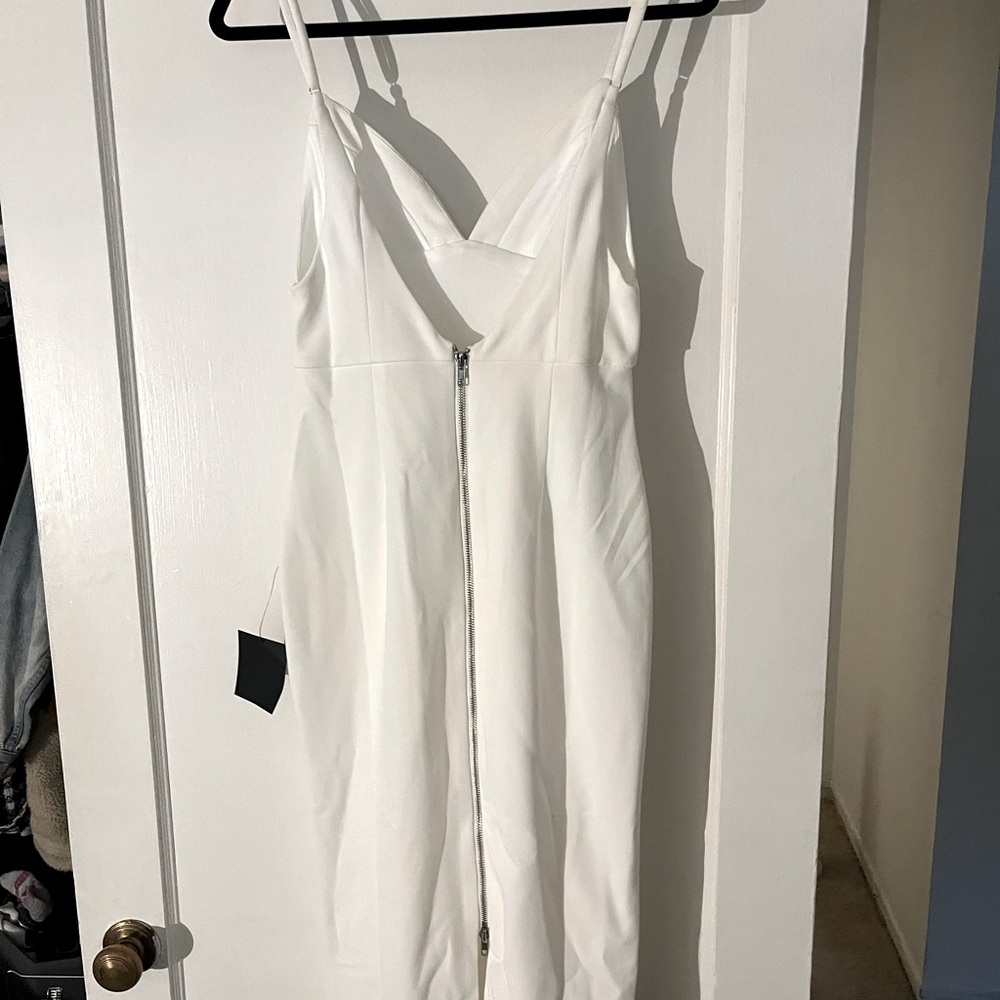 Lulus midi dress- form fitting. Brand new with tag